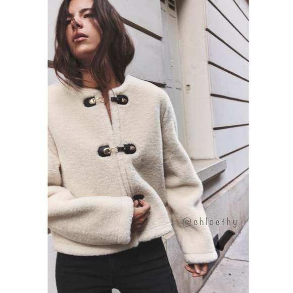Zara Jackets & Blazers - Zara DOUBLE-FACED TOGGLE JACKET
